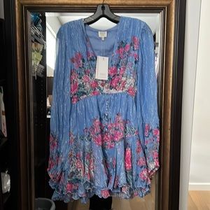 Hemant & Nandita designer dress. Size Small. Beautiful floral design.